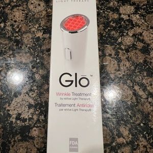 Revive light treatment Glo wrinkle therapy (new in package)